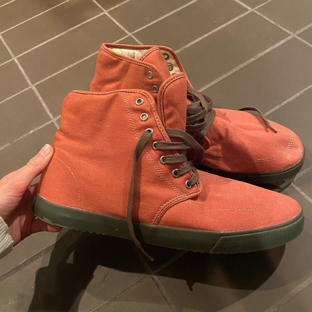 5 for 25$ High tops